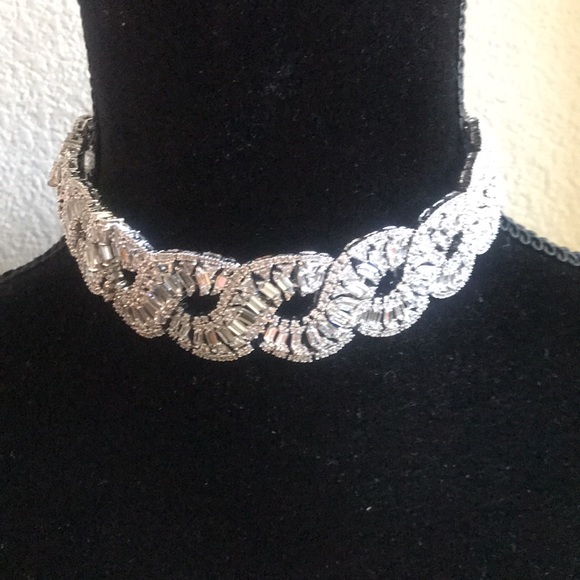 Authentic Swarovski Hyberbola Choker. New. $2000 - Picture 9 of 15
